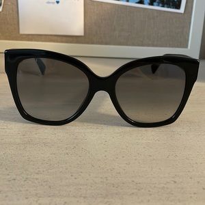 Gucci Classic Black Oversized Sunglasses